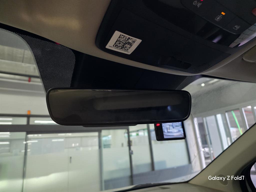 KIA Carnival - Vista 11