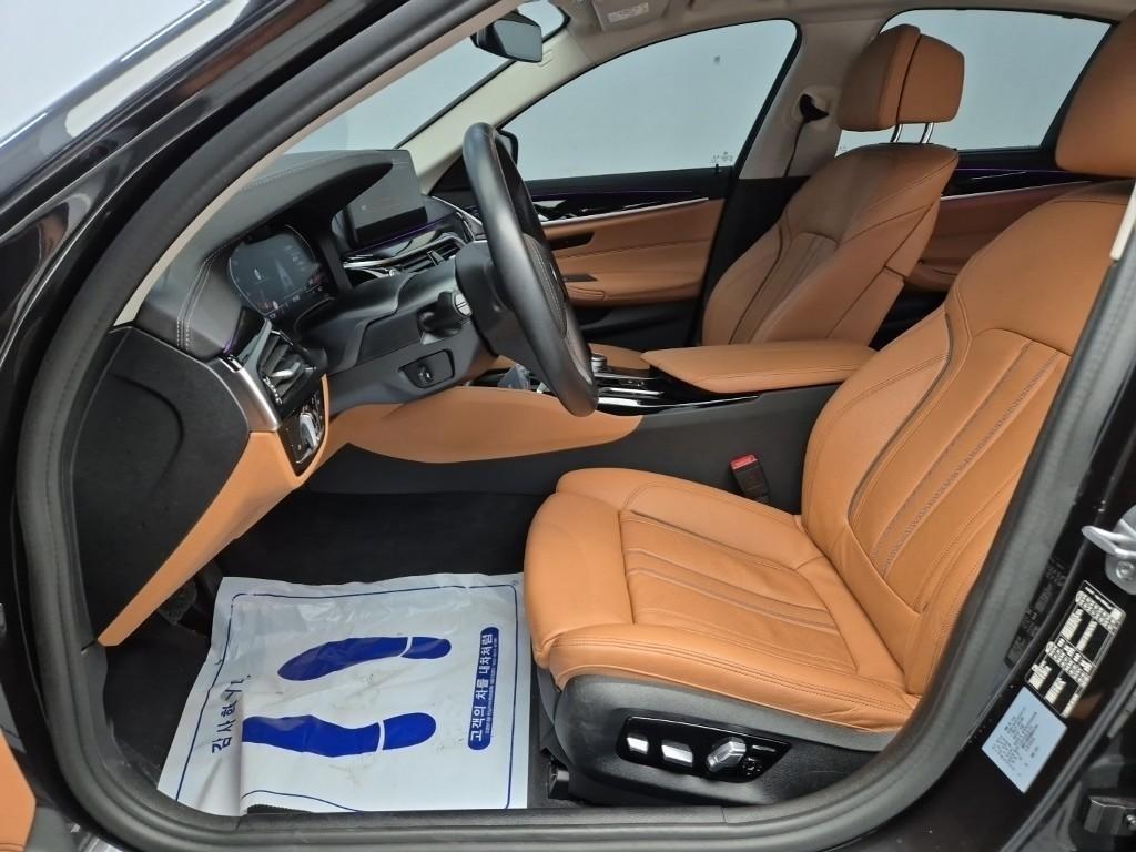 BMW 5 Series - Vista 11