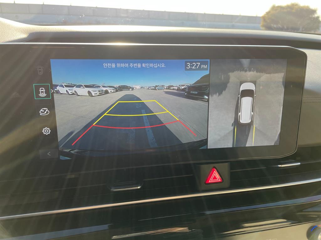 KIA Carnival - Vista 11