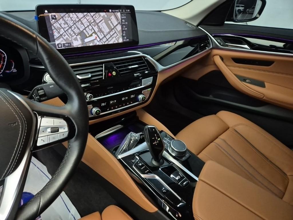 BMW 5 Series - Vista 10