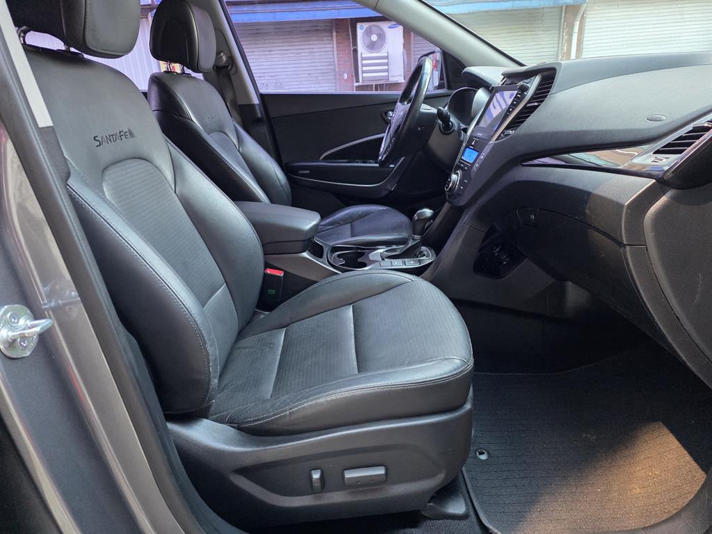 HYUNDAI Santa Fe - Vista 10