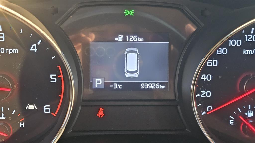 KIA Carnival - Vista 5