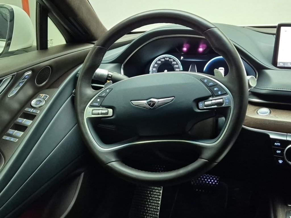 Genesis G80 - Vista 9