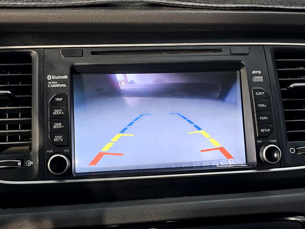 KIA Carnival 2015 Plateado - Importación desde Corea - HF Imports Iquique - Foto 14