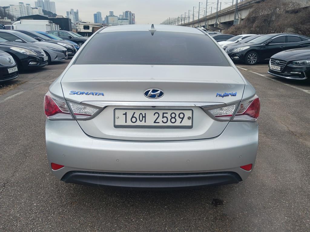 HYUNDAI Sonata - Vista 4