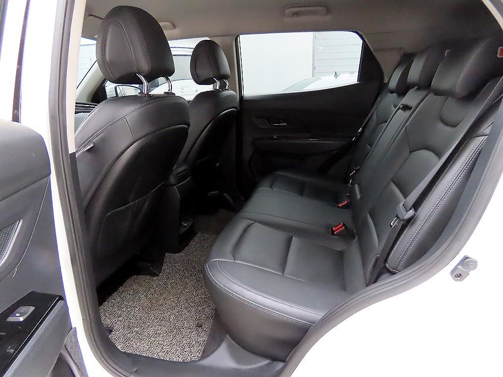 Ssangyong Korando - Vista 6