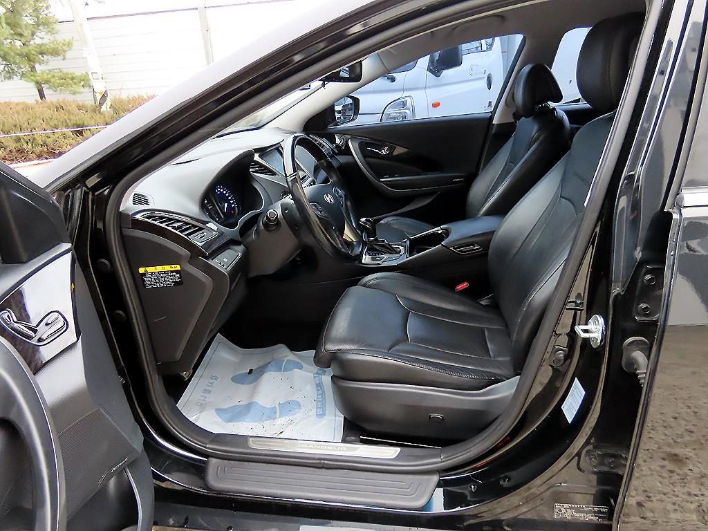 HYUNDAI Grandeur - Vista 5