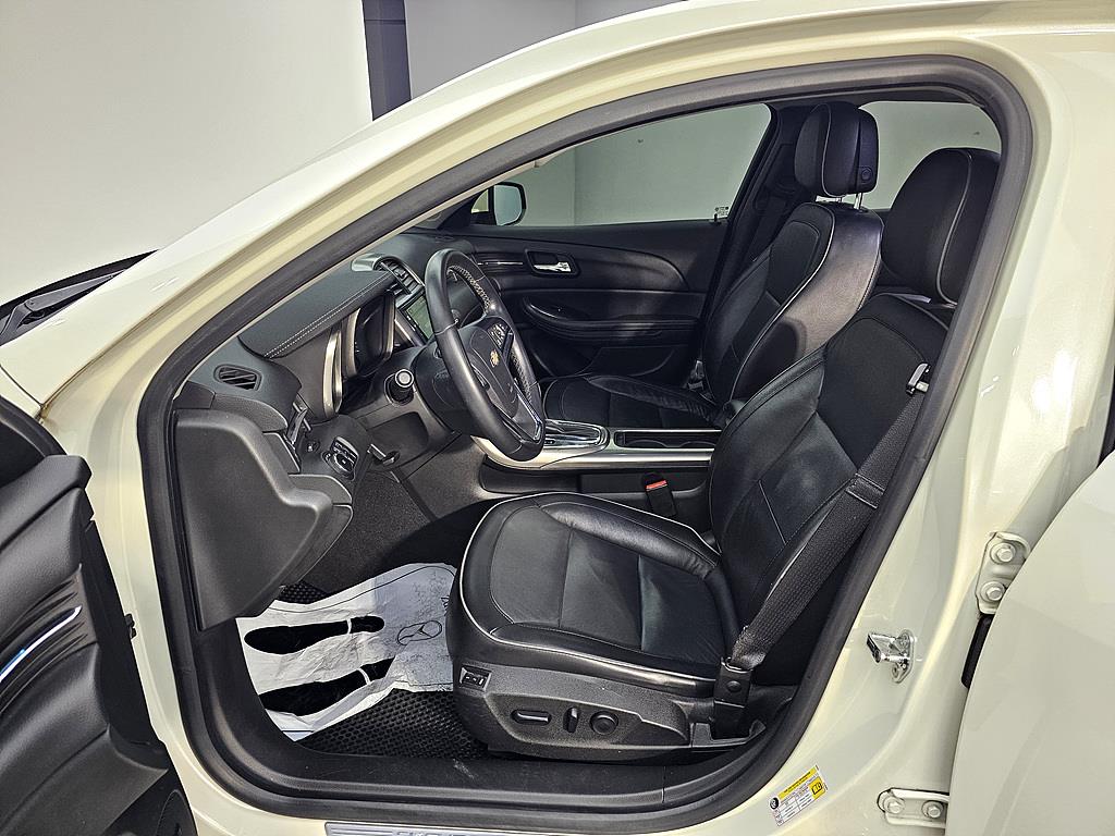 Chevrolet Malibu - Vista 8