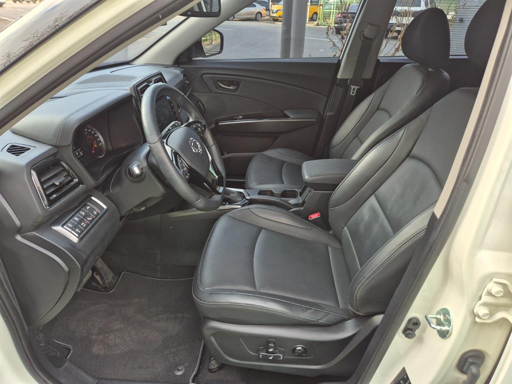 Ssangyong Tivoli - Vista 10