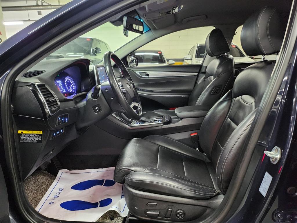 HYUNDAI Grandeur - Vista 7