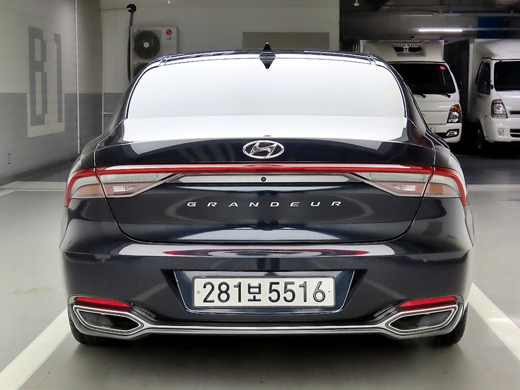 HYUNDAI Grandeur - Vista 3