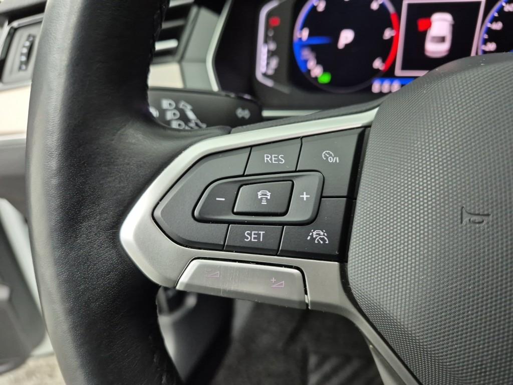 Volkswagen Passat 2022 Blanco - Importación desde Corea - HF Imports Iquique - Foto 15