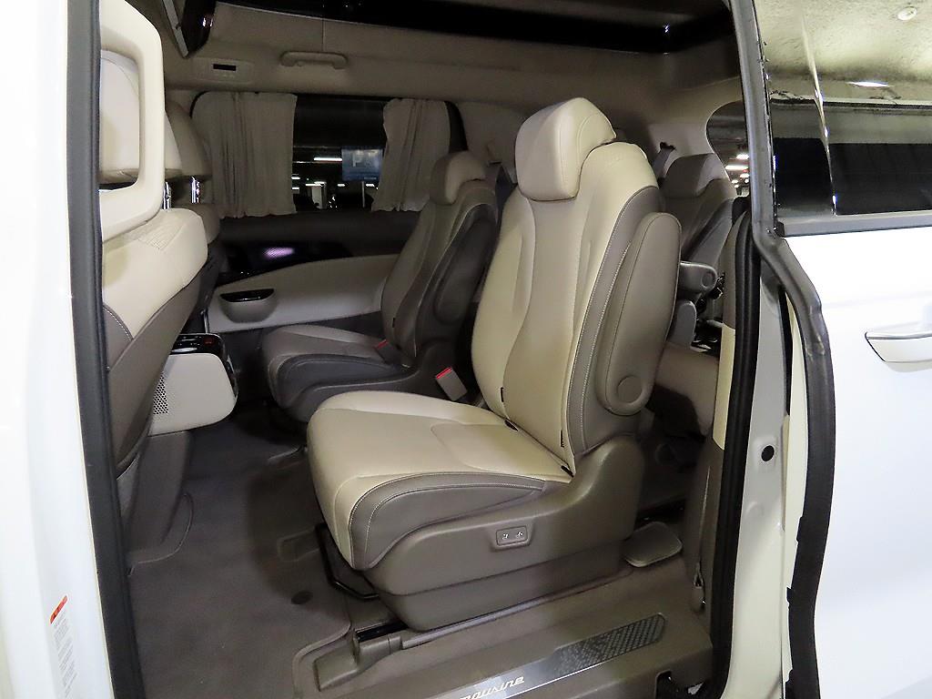 KIA Carnival - Vista 7