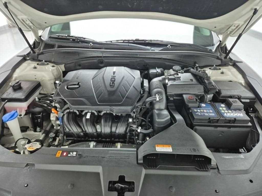 HYUNDAI Grandeur - Vista 5