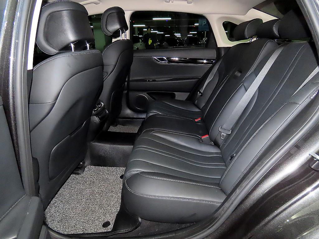 Genesis G80 - Vista 7