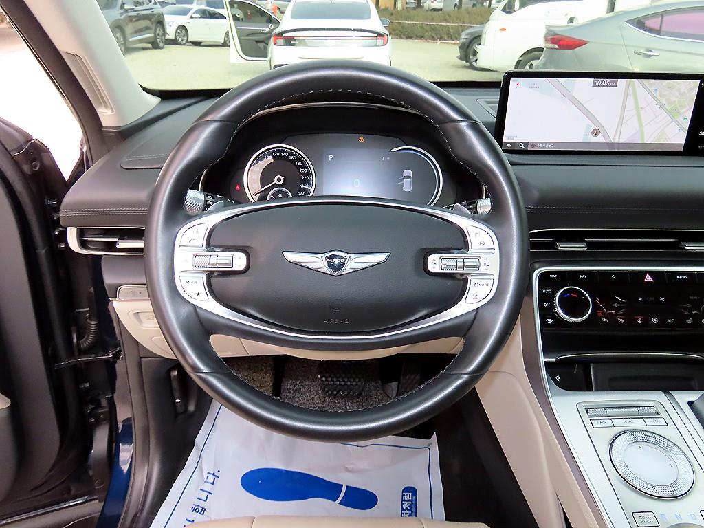 Genesis GV80 - Vista 8