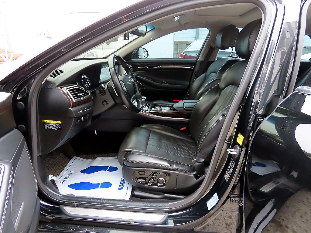 Genesis EQ900 - Vista 5