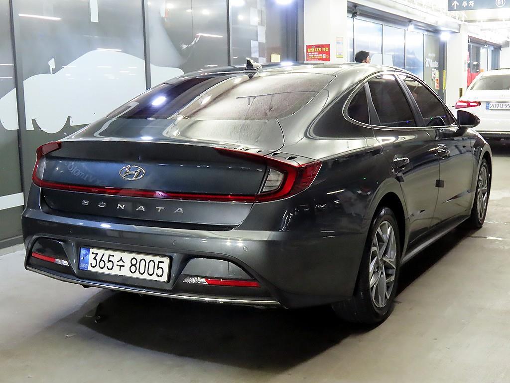 HYUNDAI Sonata - Vista 3
