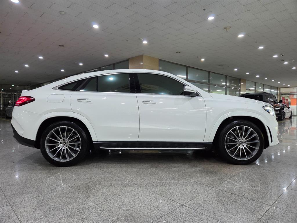 Mercedes Benz GLE Class - Vista 5