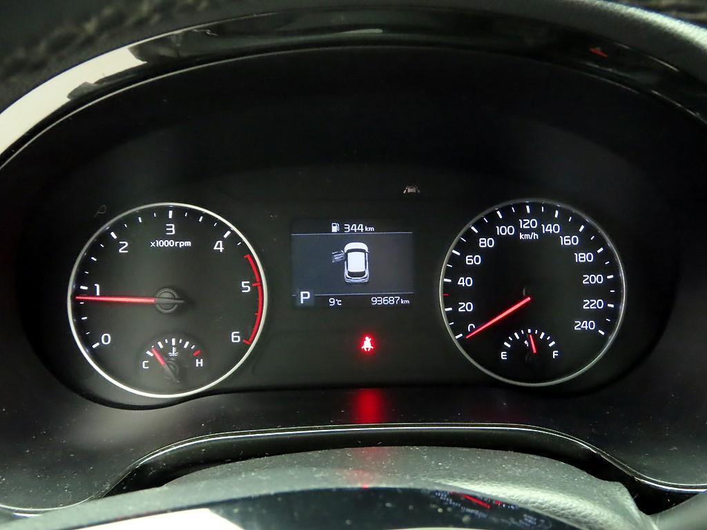 KIA Seltos - Vista 6