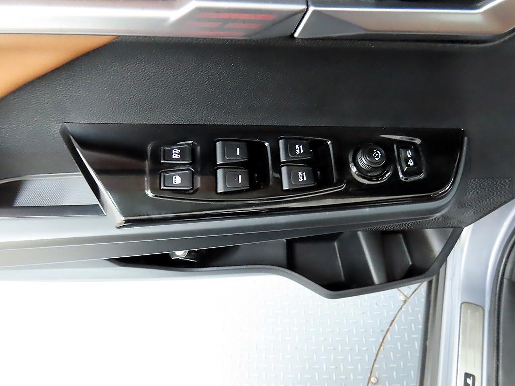 Ssangyong Torres - Vista 11