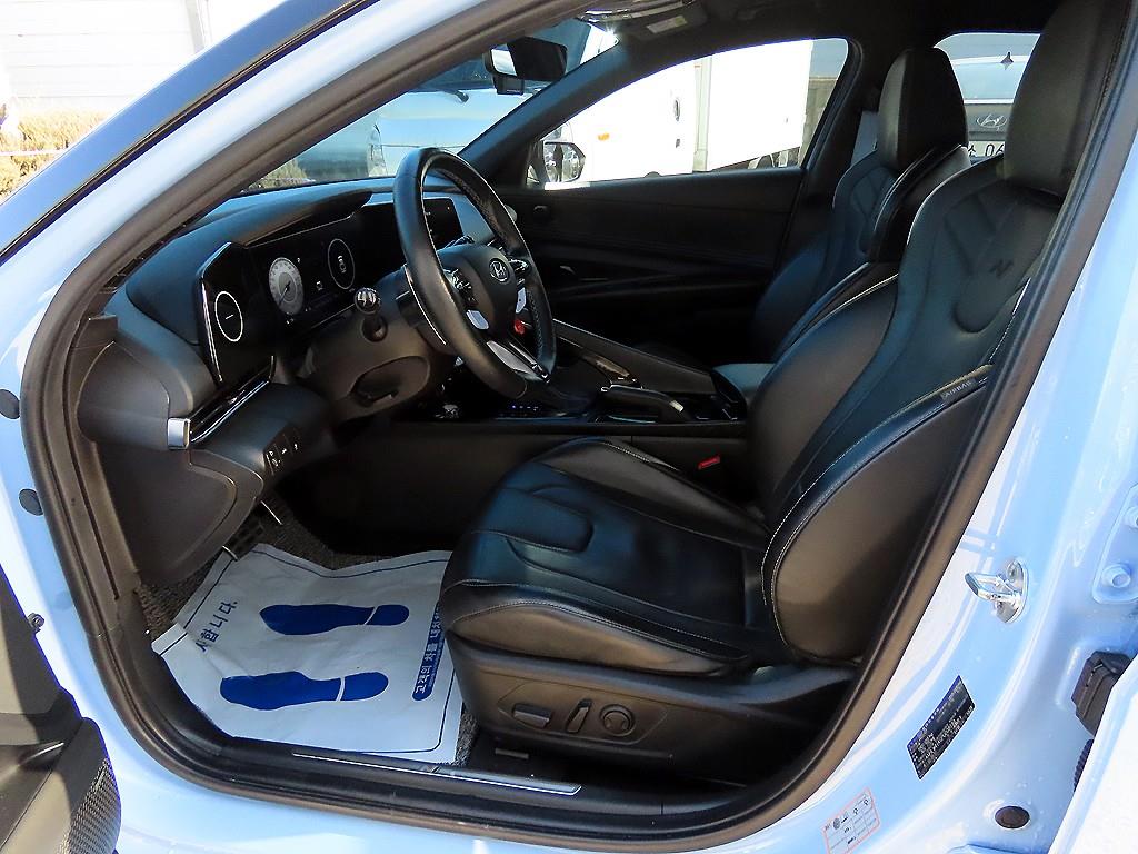 HYUNDAI Avante - Vista 5