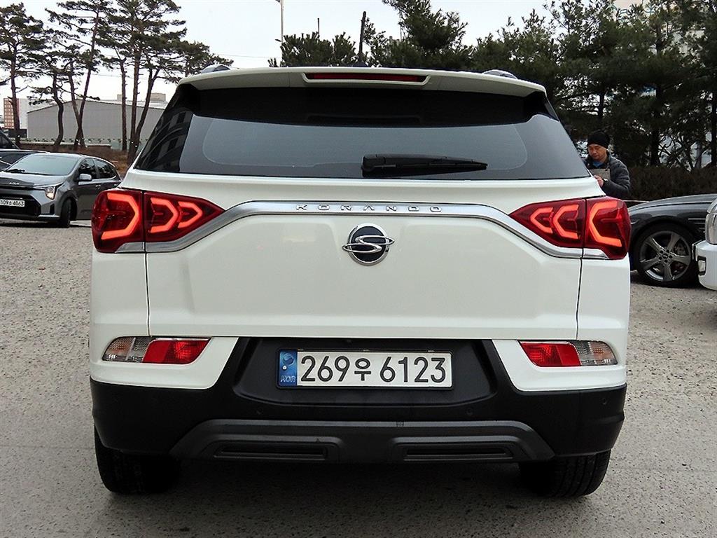 Ssangyong Korando - Vista 4