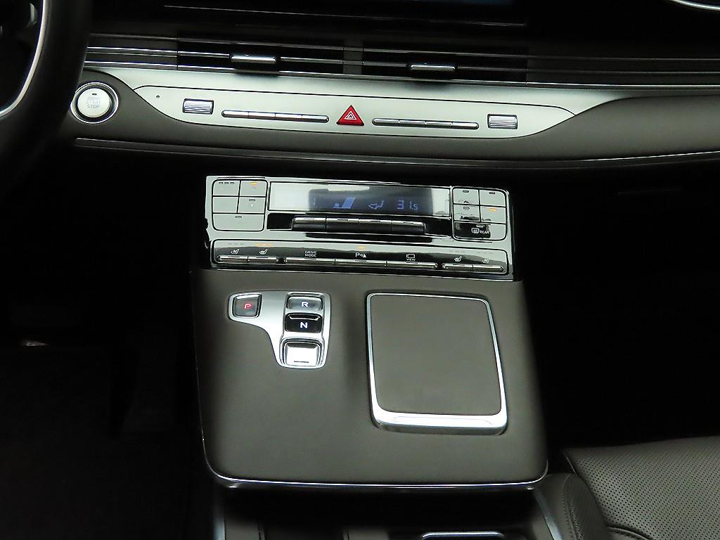 HYUNDAI Grandeur - Vista 11