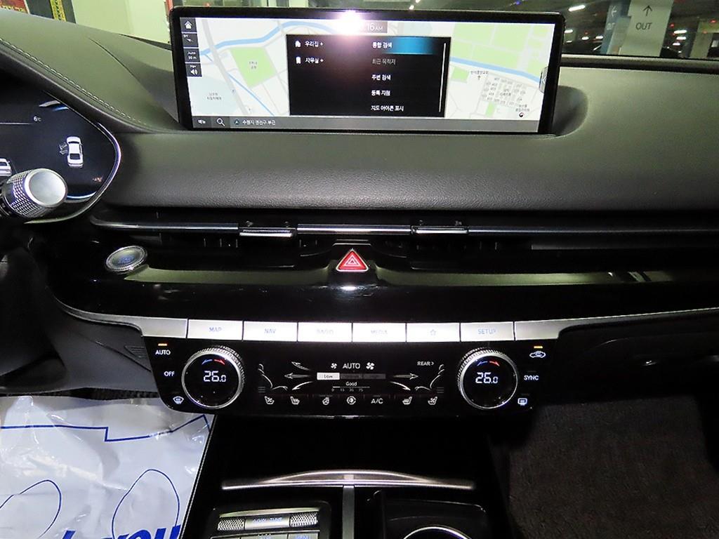 Genesis G80 - Vista 11