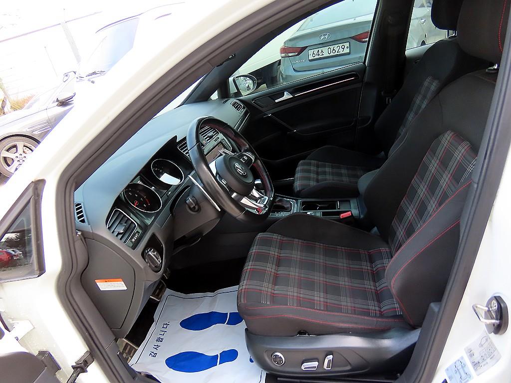 Volkswagen Golf - Vista 5