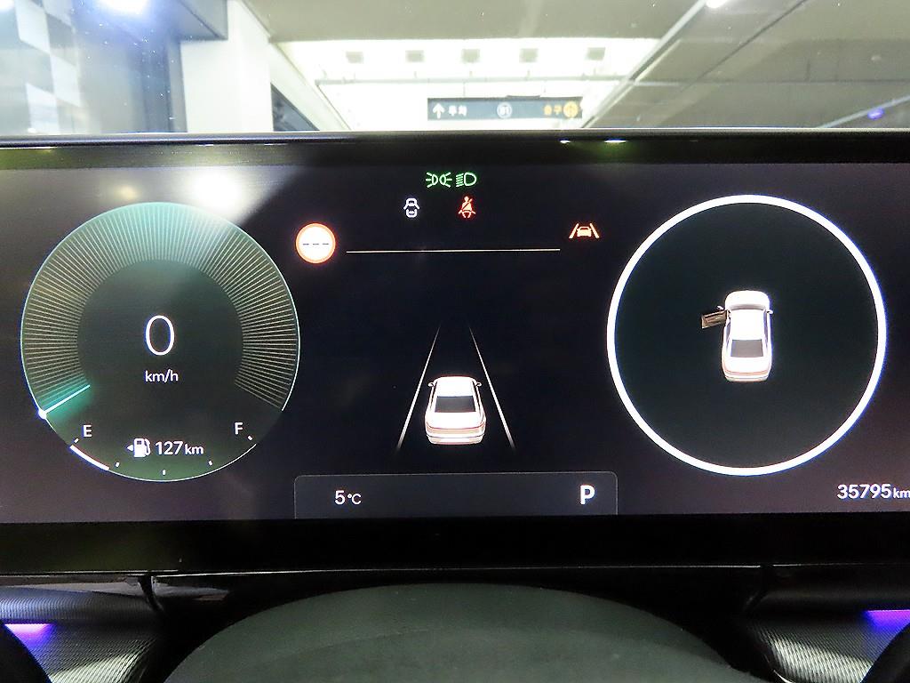 HYUNDAI Grandeur - Vista 9