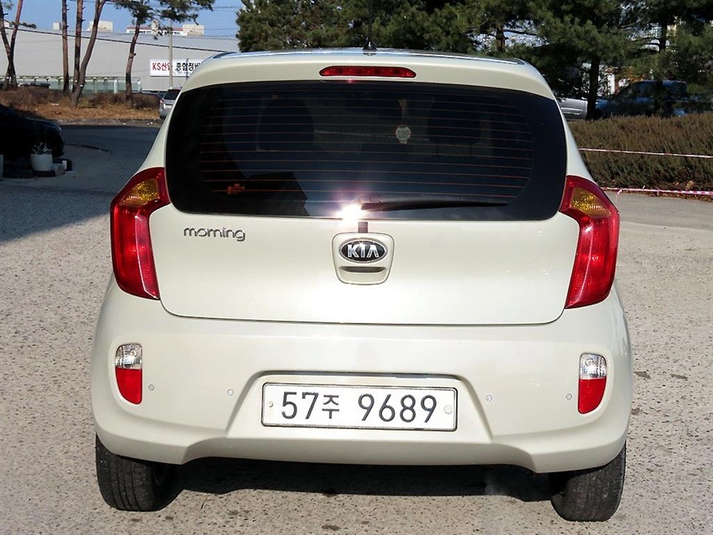 KIA Morning - Vista 4