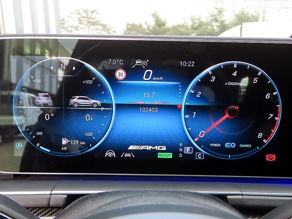 Mercedes Benz GLE Class - Vista 9