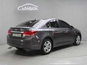 Chevrolet Cruise - Vista 8