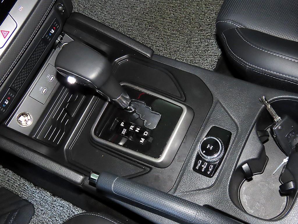 Ssangyong Rexton - Vista 12