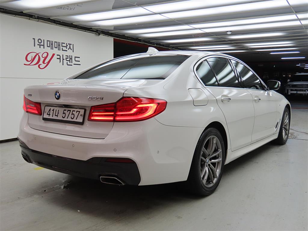 BMW 5 Series - Vista 4