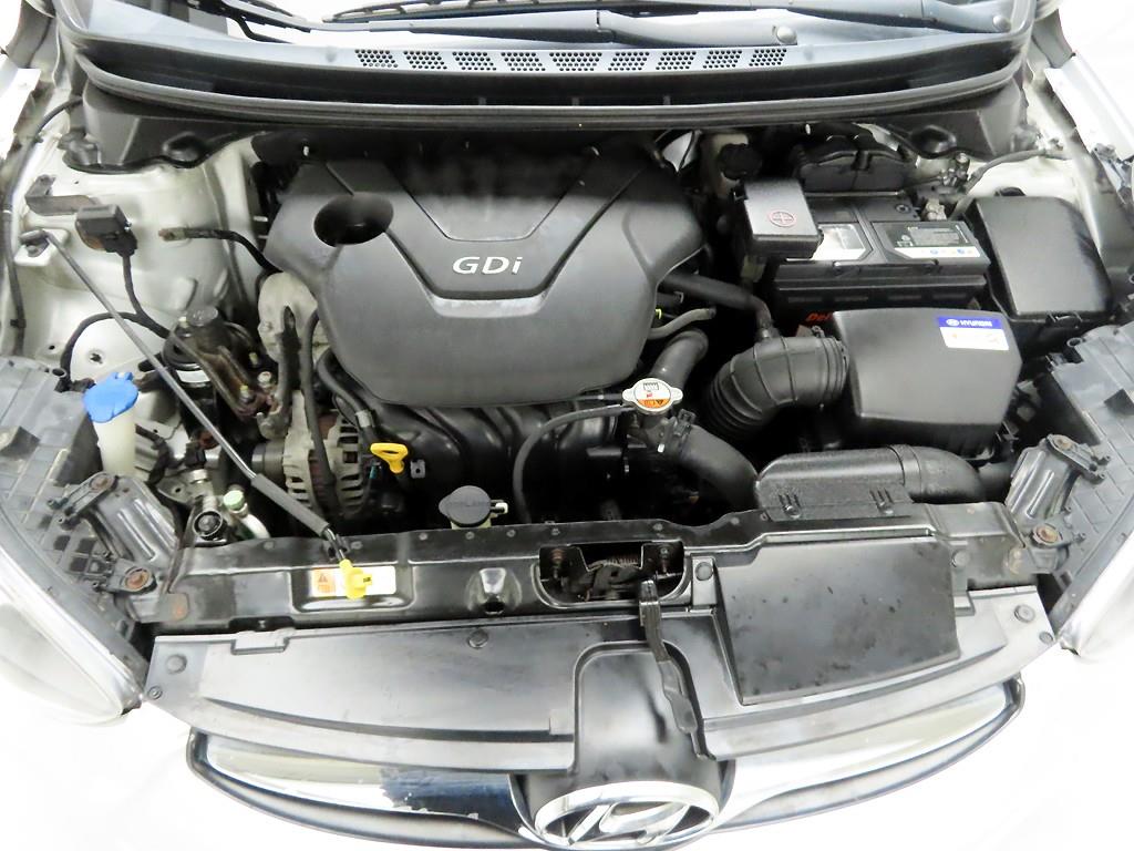 HYUNDAI Avante 2014 Plateado - Importación desde Corea - HF Imports Iquique - Foto 19