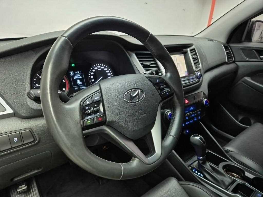 HYUNDAI Tucson - Vista 9
