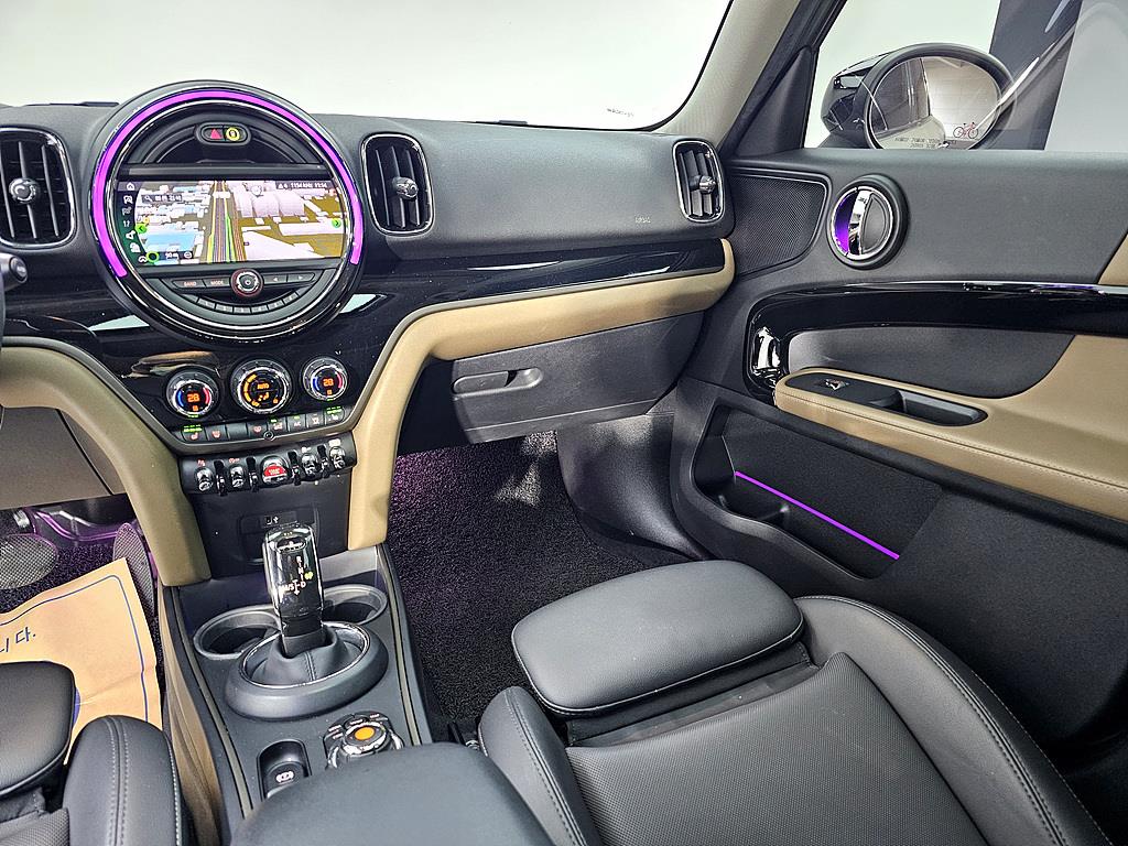 Mini Countryman - Vista 9