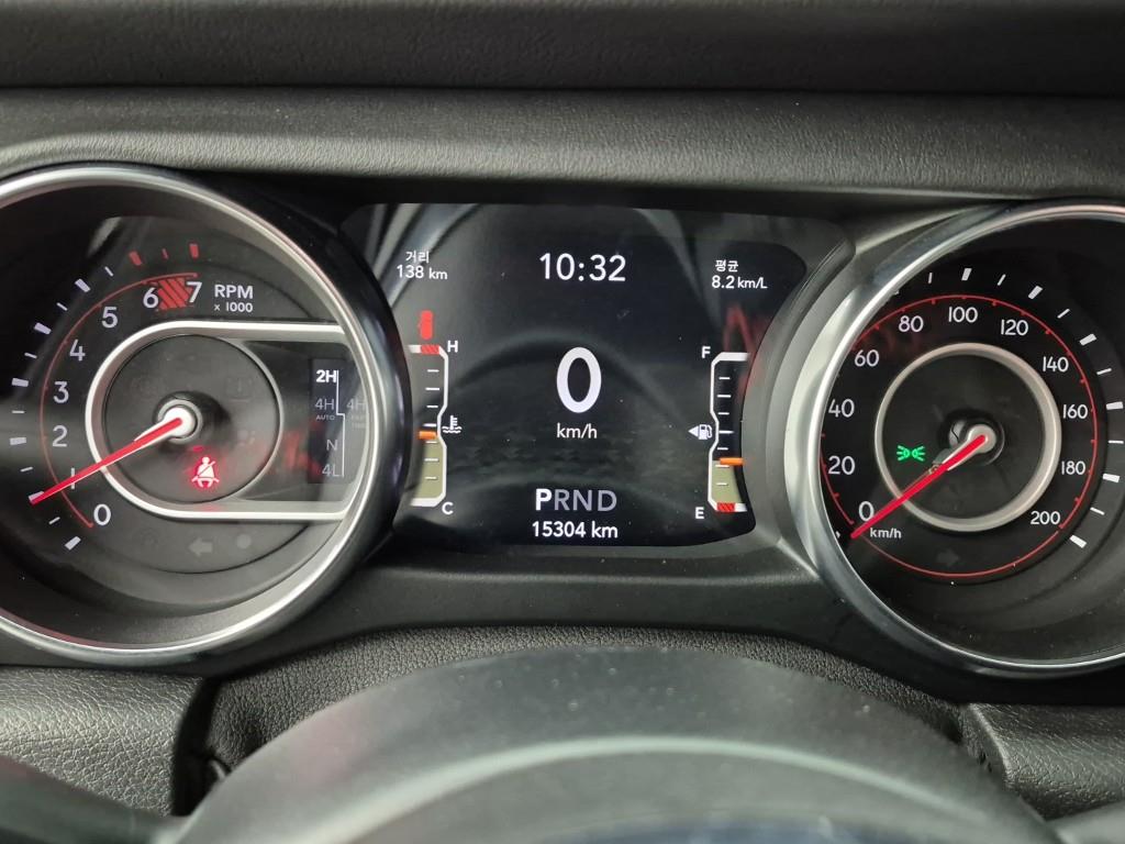 Jeep Wrangler - Vista 7