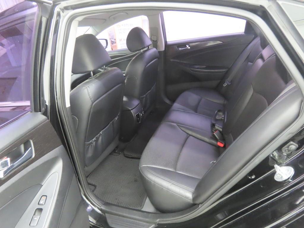 HYUNDAI Sonata - Vista 6