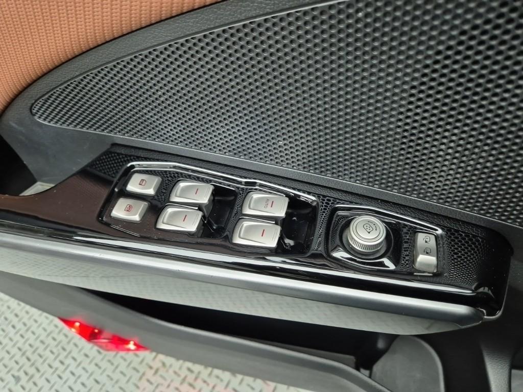 Ssangyong Tivoli 2018 Blanco - Importación desde Corea - HF Imports Iquique - Foto 16