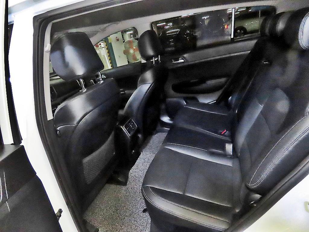 KIA Sportage - Vista 7