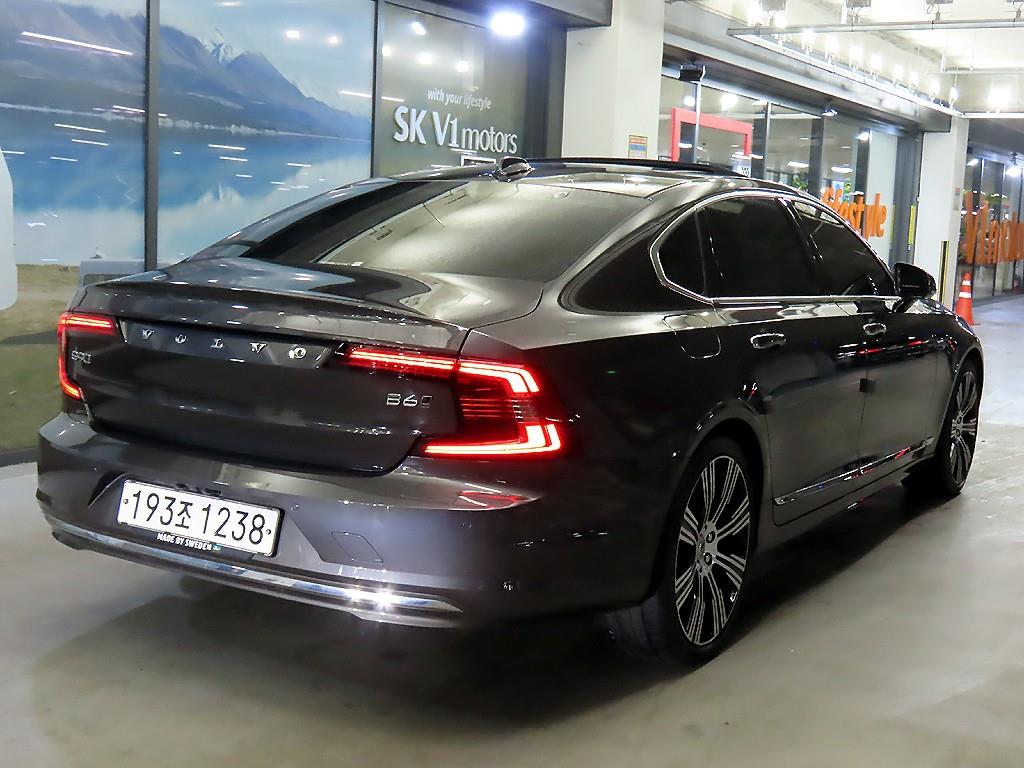 Volvo S90 - Vista 4