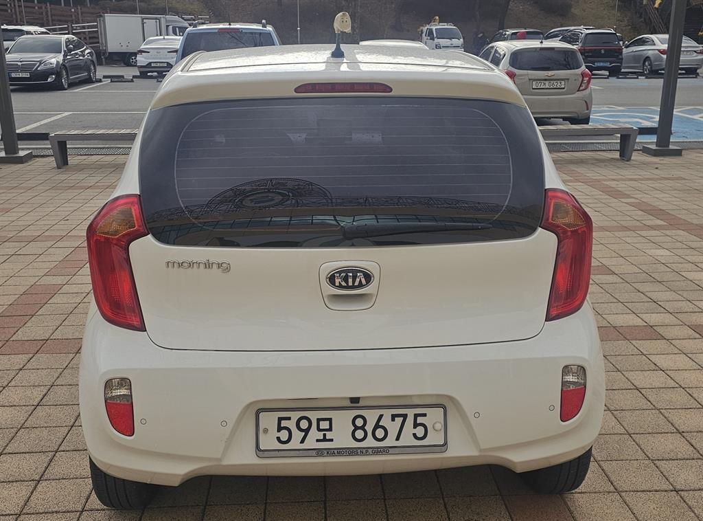 KIA Morning - Vista 4