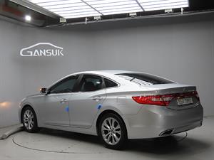 HYUNDAI Grandeur - Vista 6