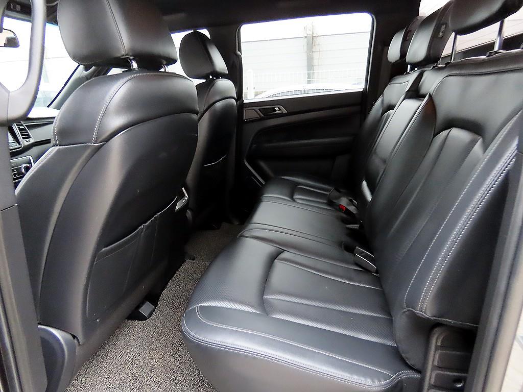 Ssangyong Rexton - Vista 6