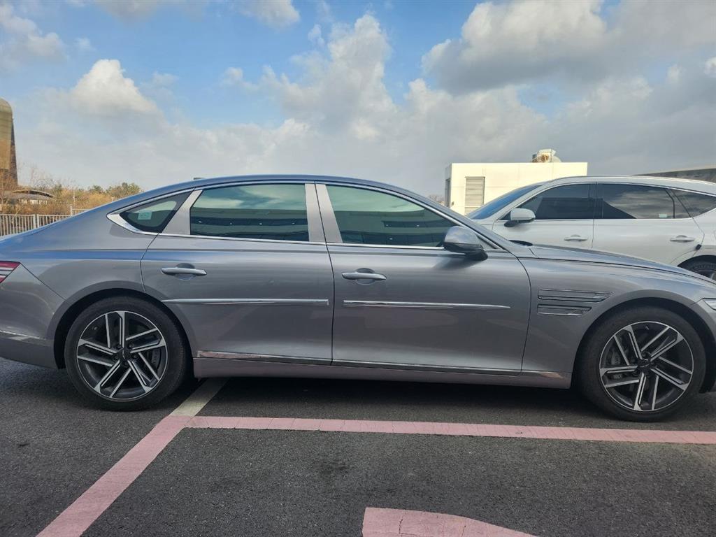 Genesis G80 - Vista 2