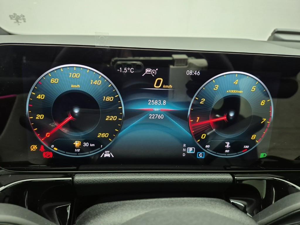 Mercedes Benz GLA Class - Vista 7