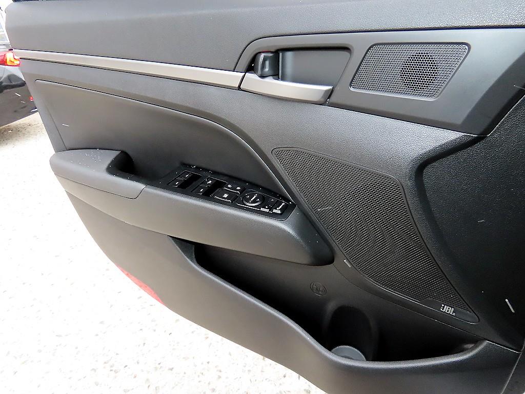 HYUNDAI Avante - Vista 11